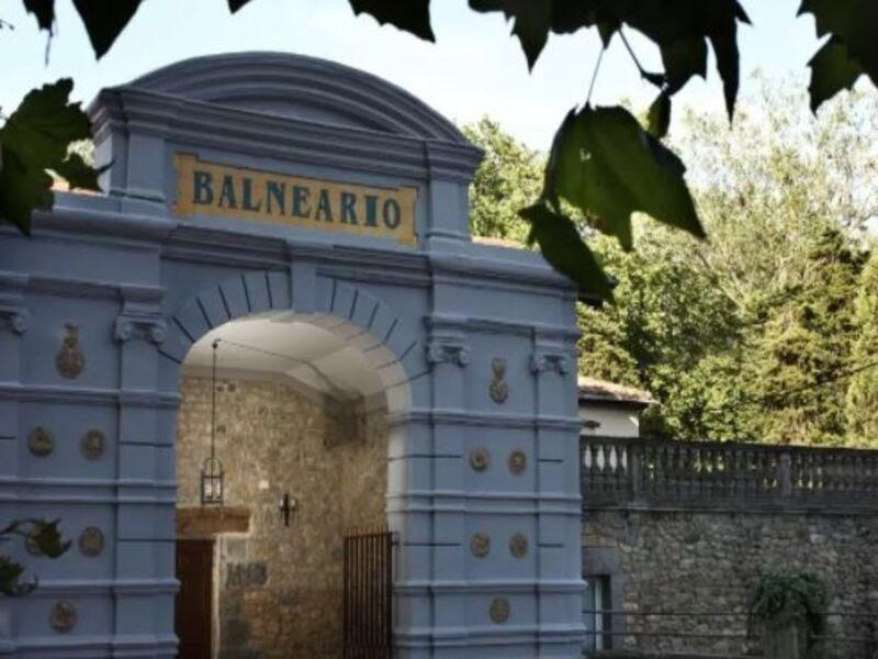 Hotel Balneario De Alceda Bagian luar foto