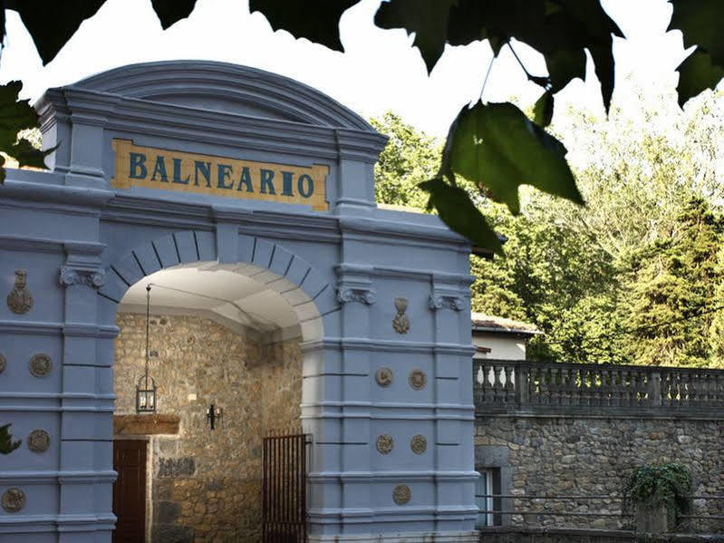Hotel Balneario De Alceda Bagian luar foto